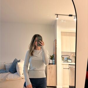 Athleta Light Gray Long Sleeve Top